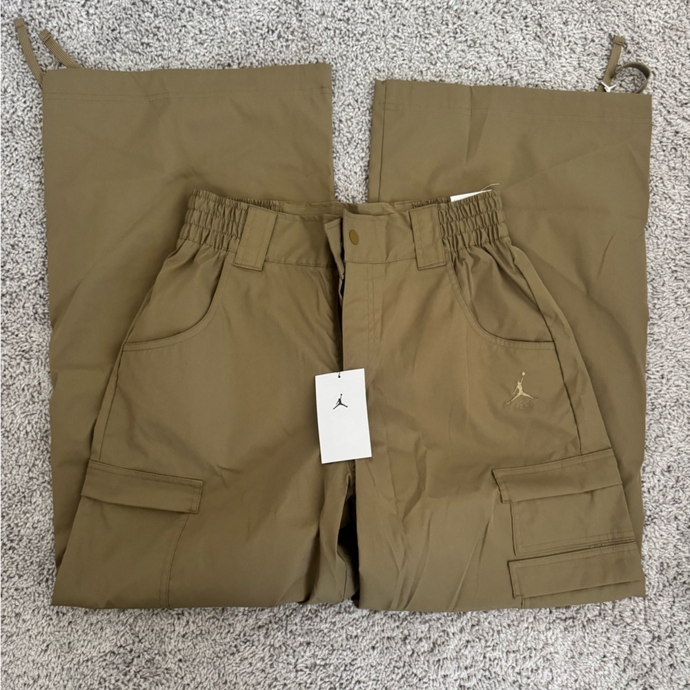 Nike Jordan Chicago Women’s Cargo Pants Brown Kelp - Picture 8 of 8
